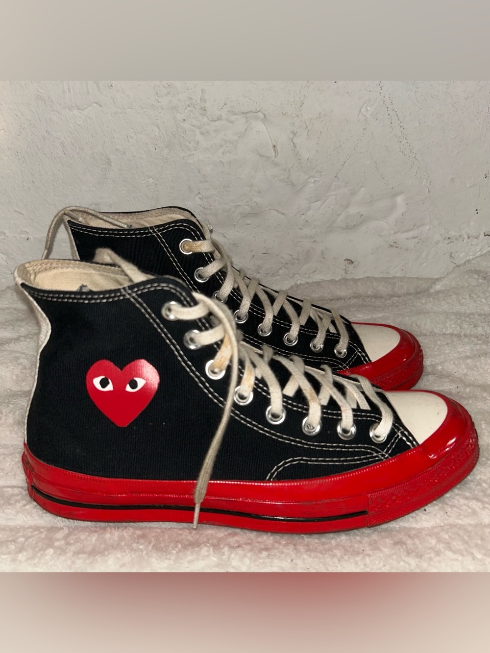 Converse Black High-Top Sneakers with Red Heart and Red Sole - Picture 1 of 8